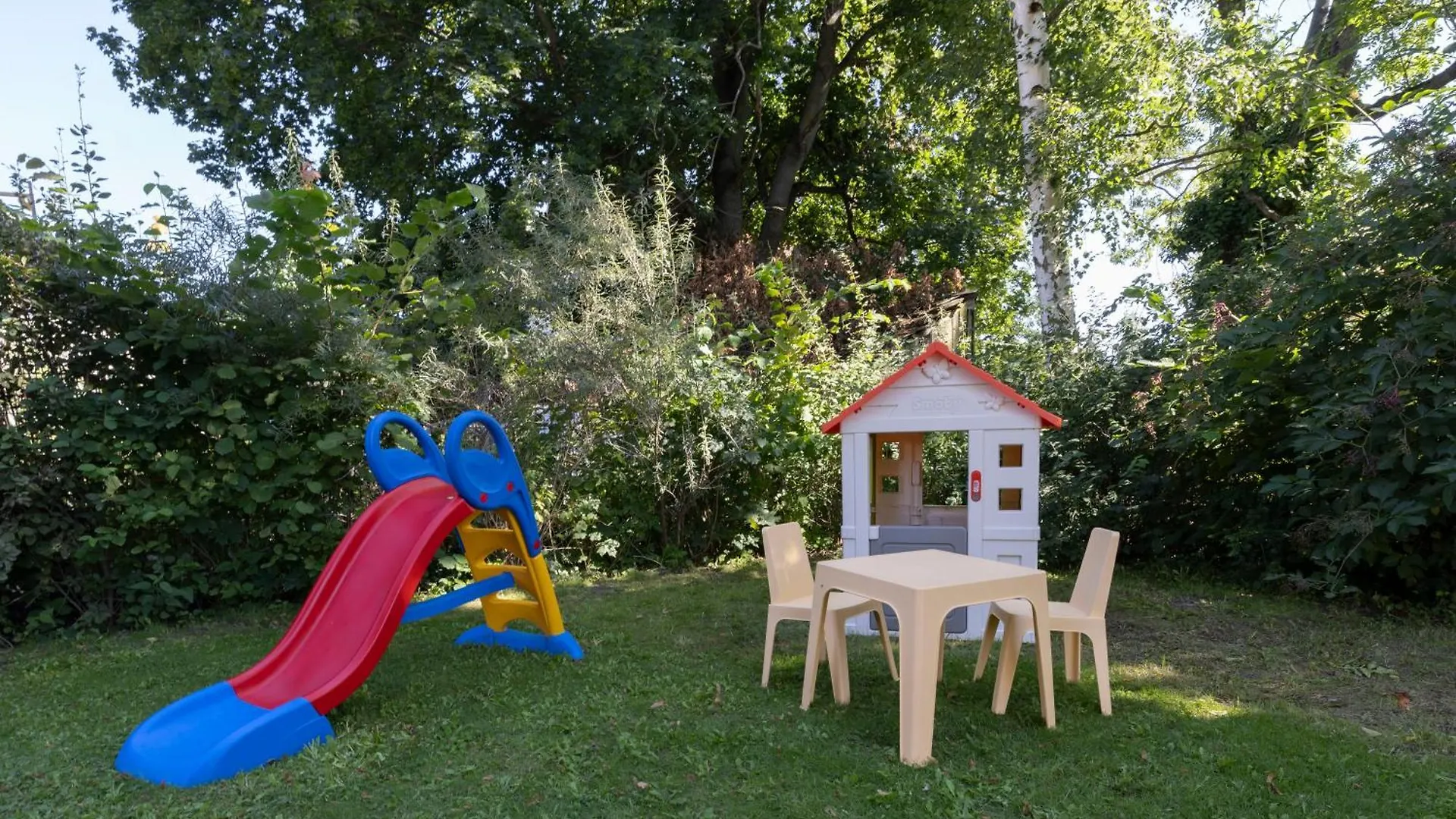 Fewo Partners - Fewo California Dreaming 93 Qm Mit Garten In Wildau Naehe Ber-Airport Apartment